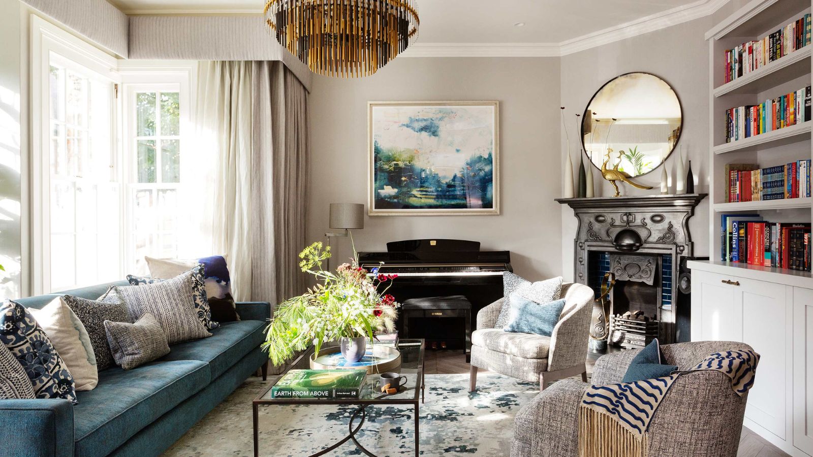 The Curtain Selection “Golden Rule”: How to Choose the Perfect Base Color Based on Room Orientation