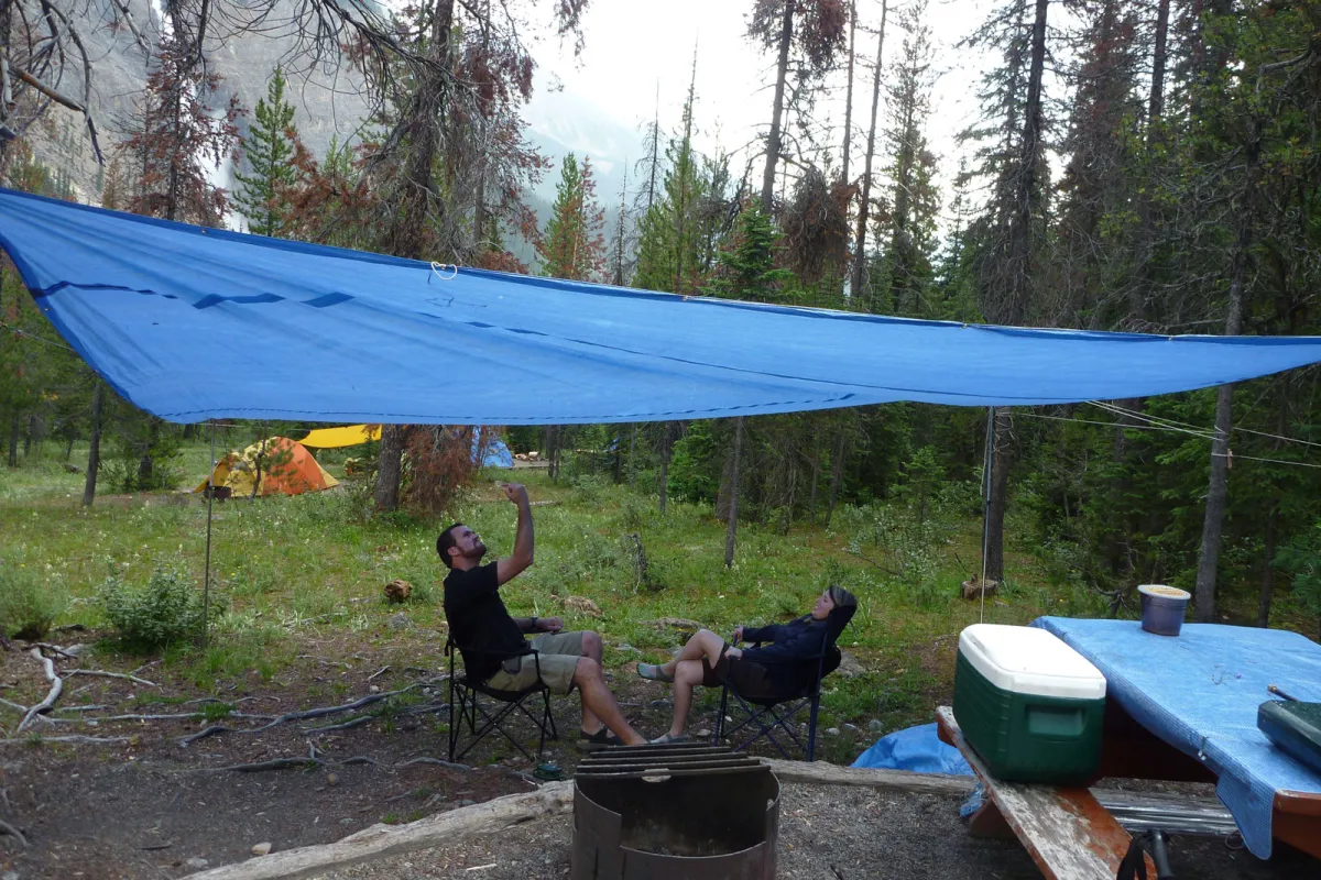 Tarp Camping for Beginners: How to Stay Dry and Warm Without a Tent